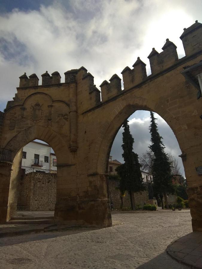 Arco De Villalar Baeza Exterior photo